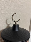 Moon pick